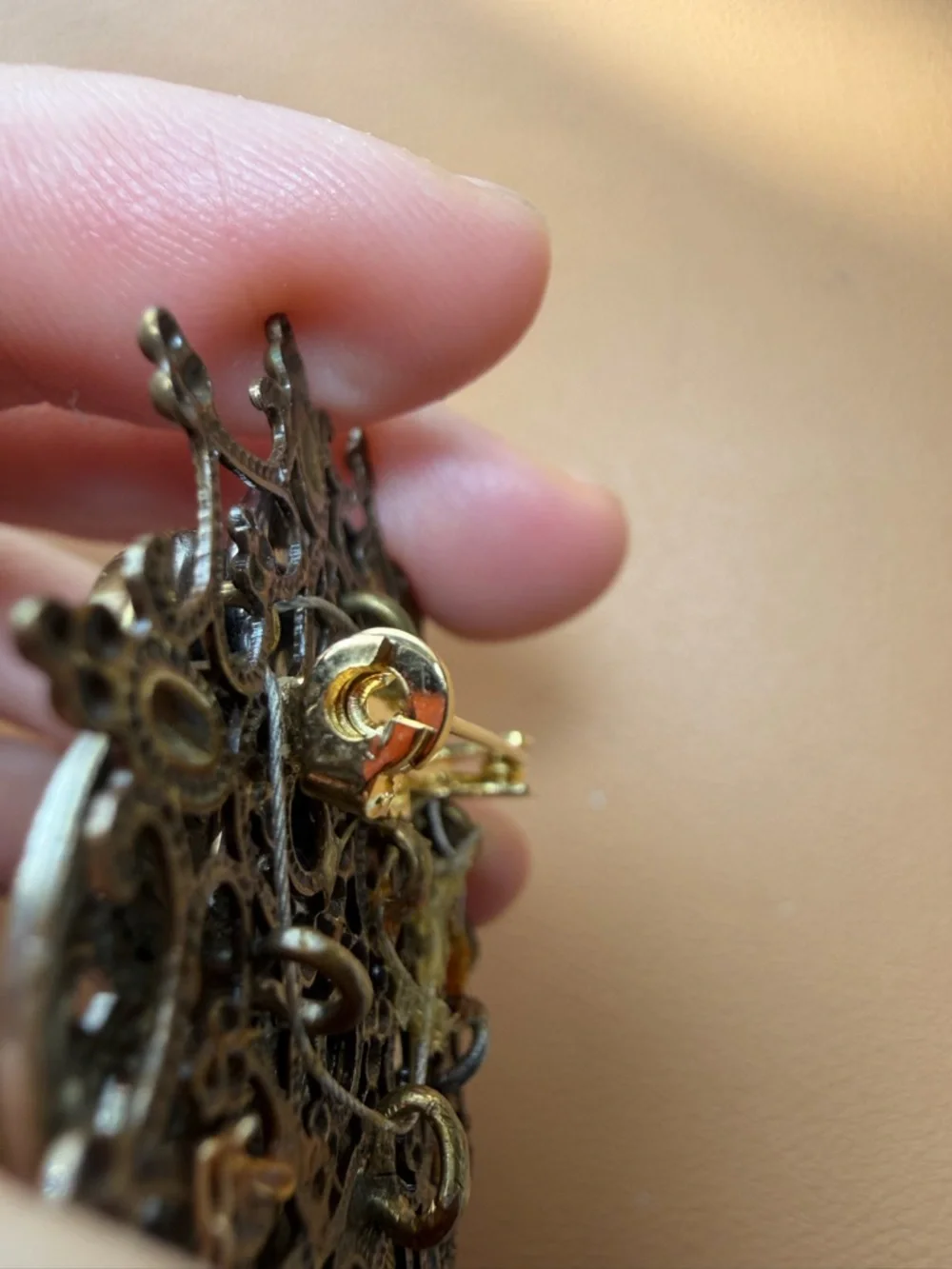 Handmade Vintage Button Collage Brooch – Steampunk Victorian Style - Picture 9 of 12